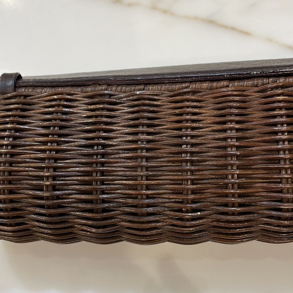 Michael Kors Brown Woven Leather Clutch—GORGEOUS!!  Gold Accents-Excellent Cond! - Picture 5 of 11